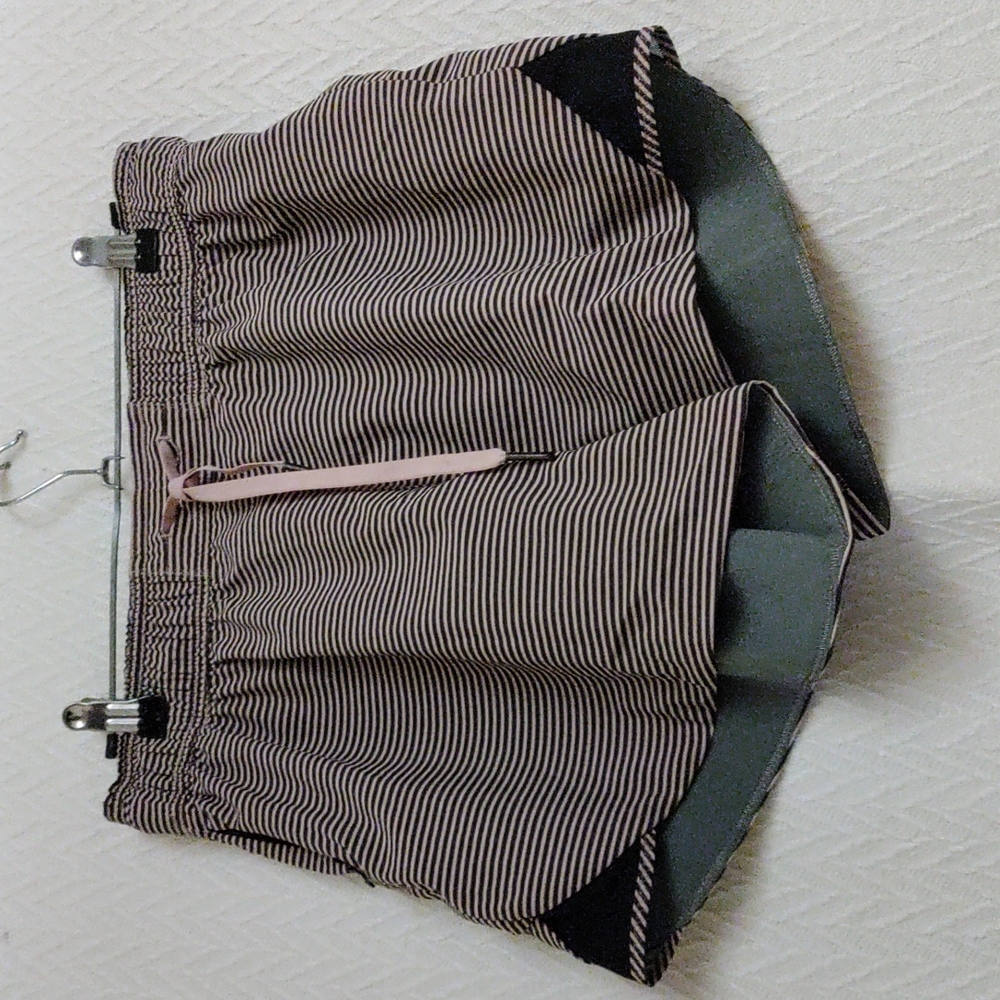 NWOT Women's Lululemon Reversible Shorts
